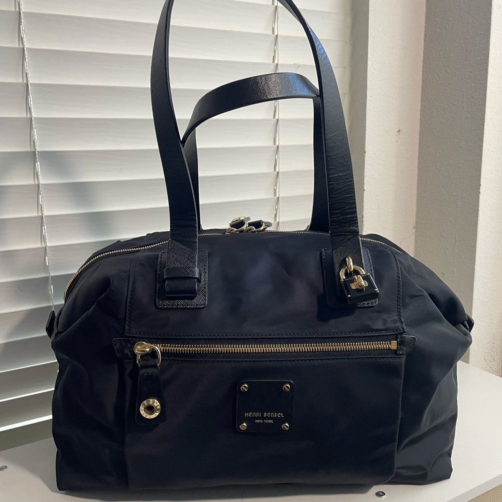 Henri bendel
